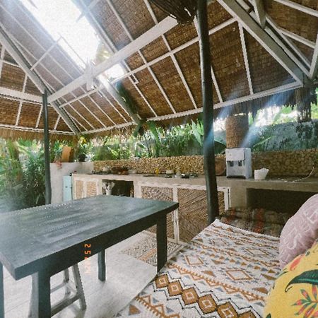 Secret Pool Villa Tuason Beach Генерал-Луна Экстерьер фото