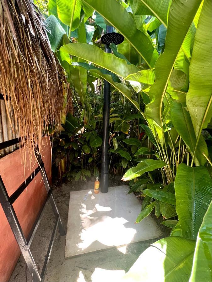 Secret Pool Villa Tuason Beach Генерал-Луна Экстерьер фото