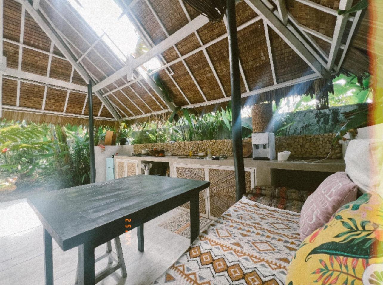 Secret Pool Villa Tuason Beach Генерал-Луна Экстерьер фото